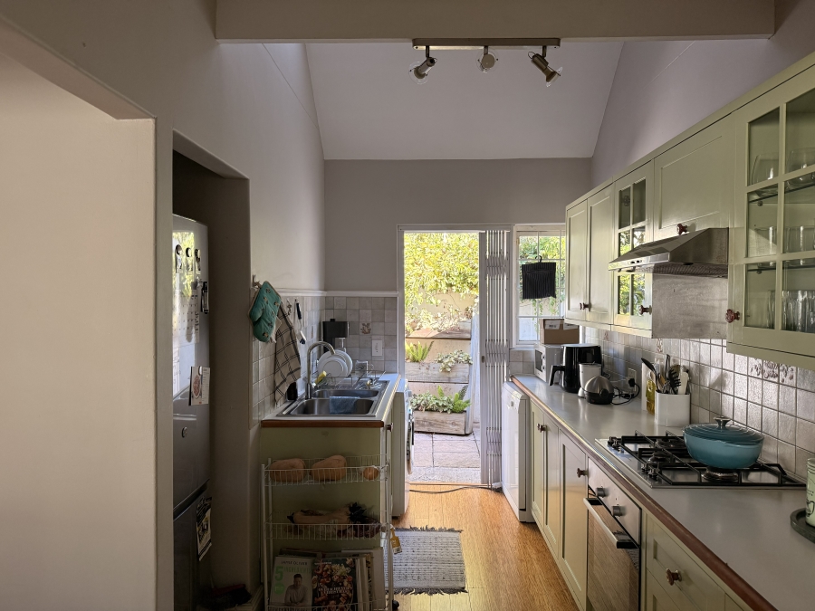 To Let 3 Bedroom Property for Rent in Wynberg Upper Western Cape